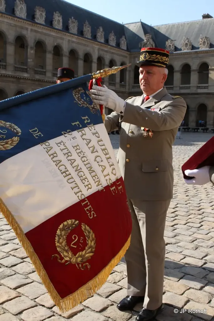 Décoration du drapeau du 2e REP