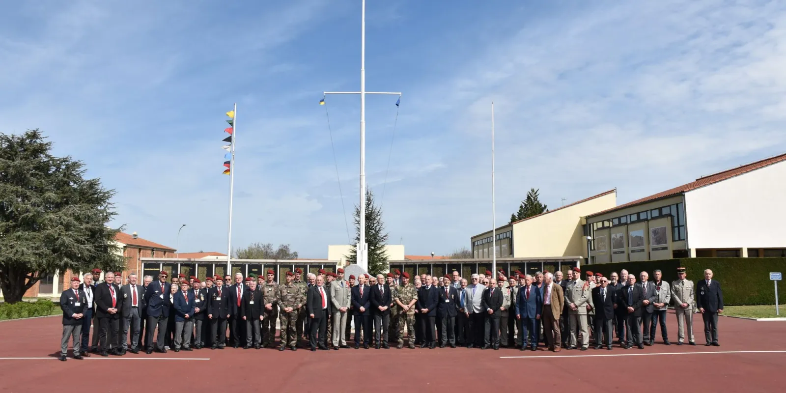 Assemblée générale de l'Entraide parachutiste au 1er RCP de Pamiers